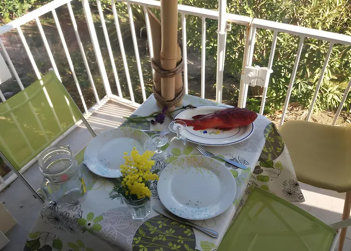 T2 Le Bougainvillier Apartament Cassis